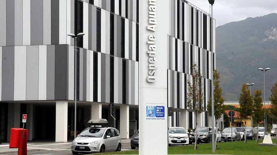«Sanità pisanizzata» l’allarme del sindaco di Massa Alessandro Volpi