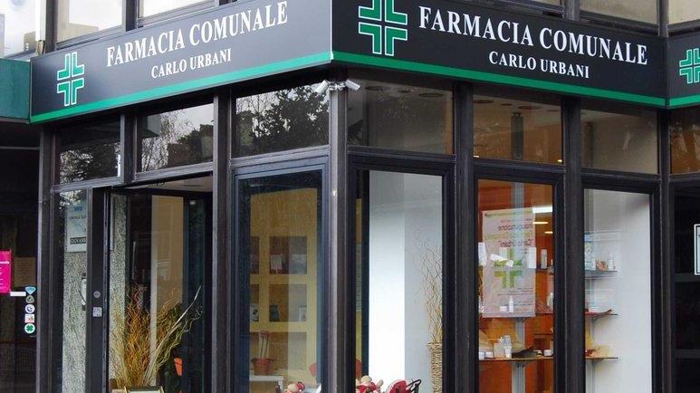 La farmacia comunale ricorda il medico Carlo Urbani