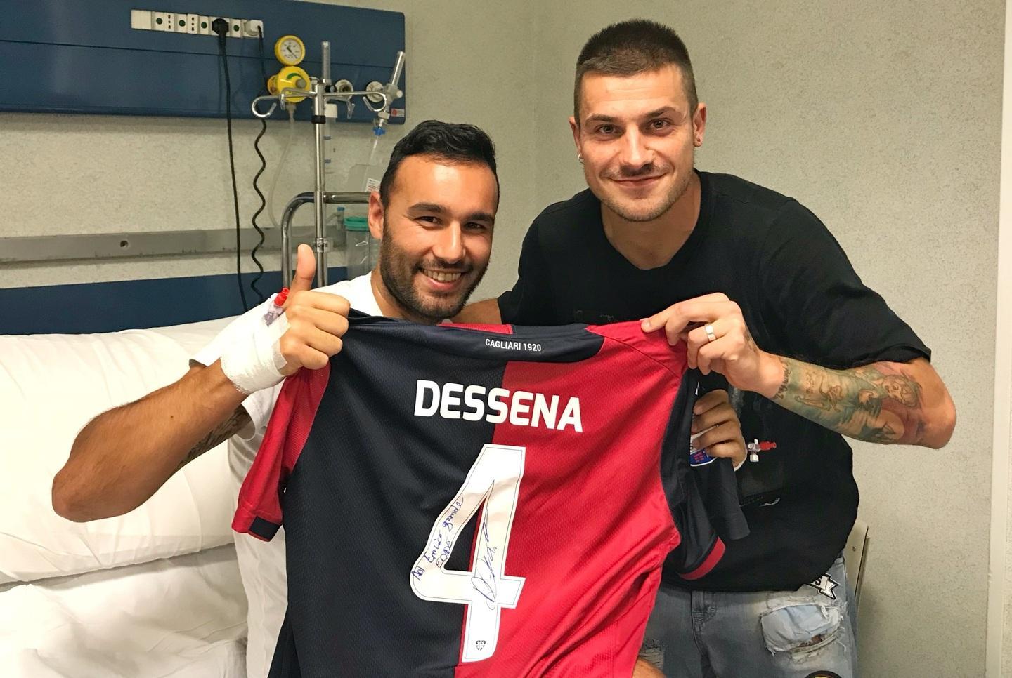 Dessena fa visita a Enrico Cau che ha rischiato la vita sul campo 