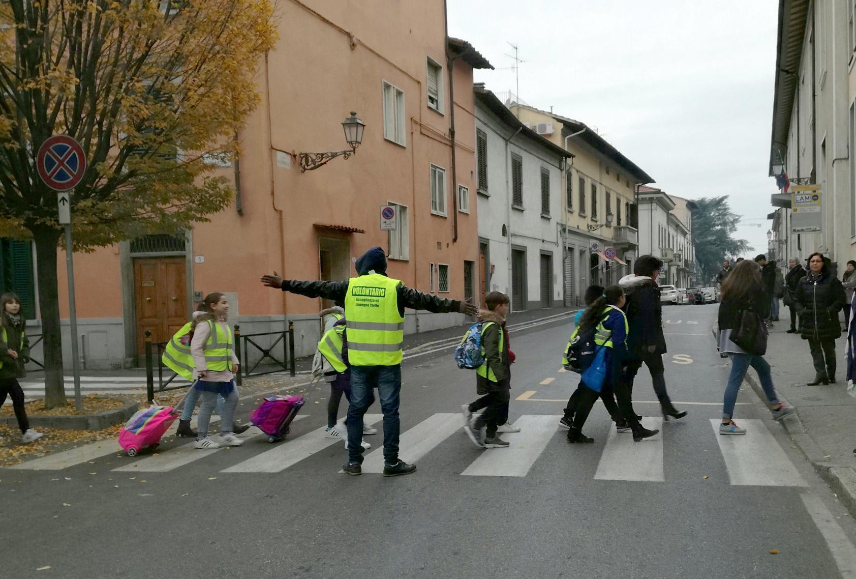 Richiedenti asilo e rifugiati assisteranno gli alunni nell'attraversare la strada