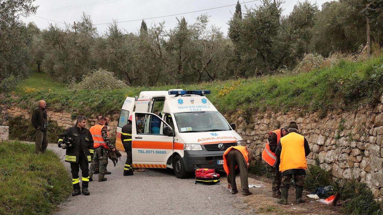 I soccorsi in via Faltognano (Foto Agenzia Carlo Sestini)