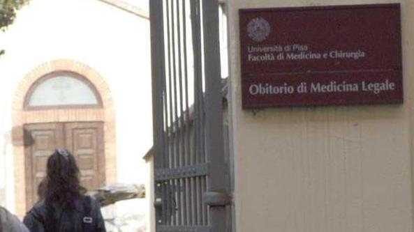 Si spara in camera con i genitori in casa