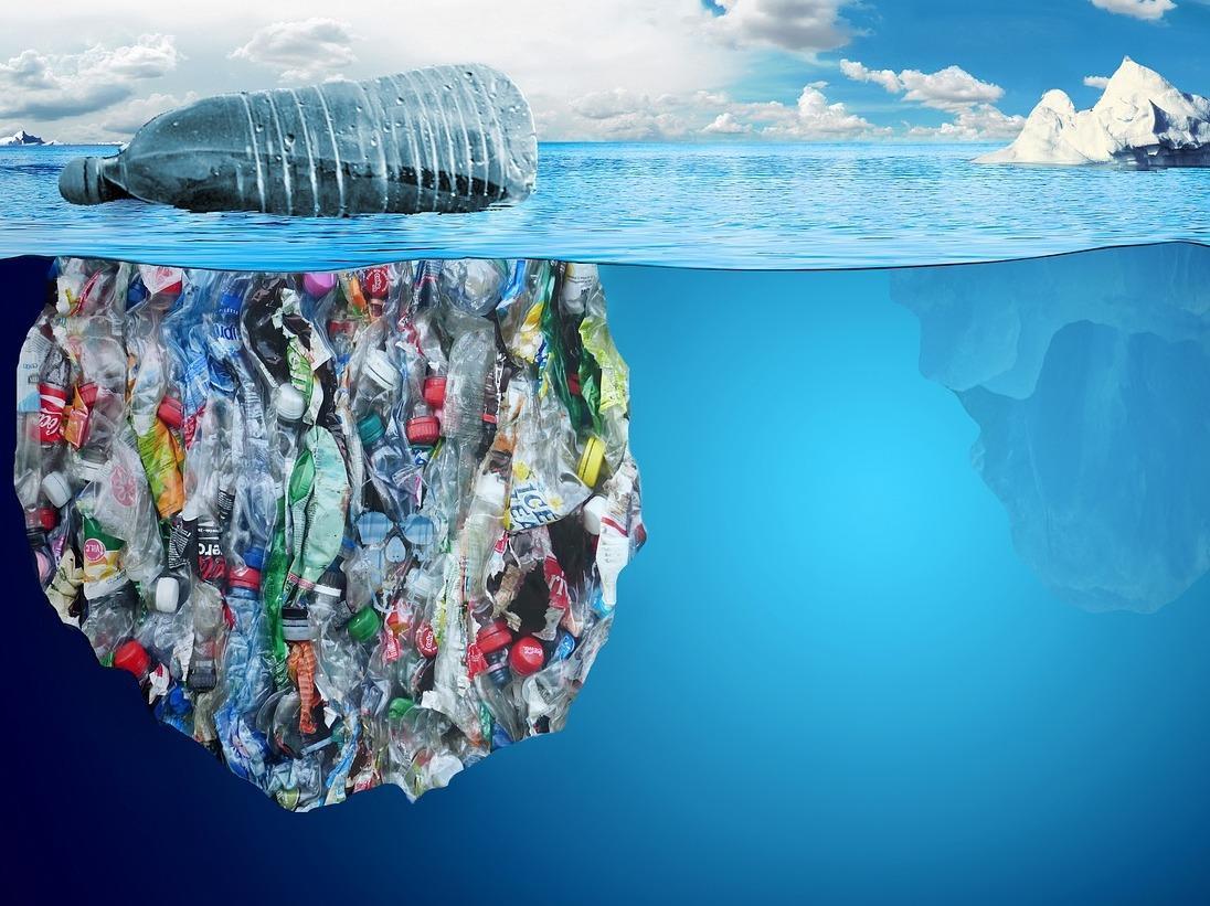 Microplastiche killer Una legge per fermare la morte dei mari 