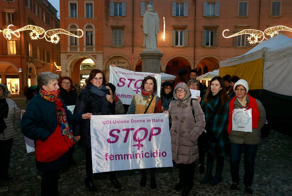 Modena, tutti insieme contro la violenza alle donne 