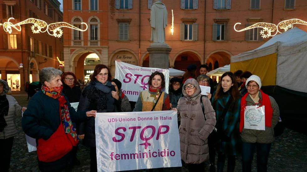 Modena, tutti insieme contro la violenza alle donne