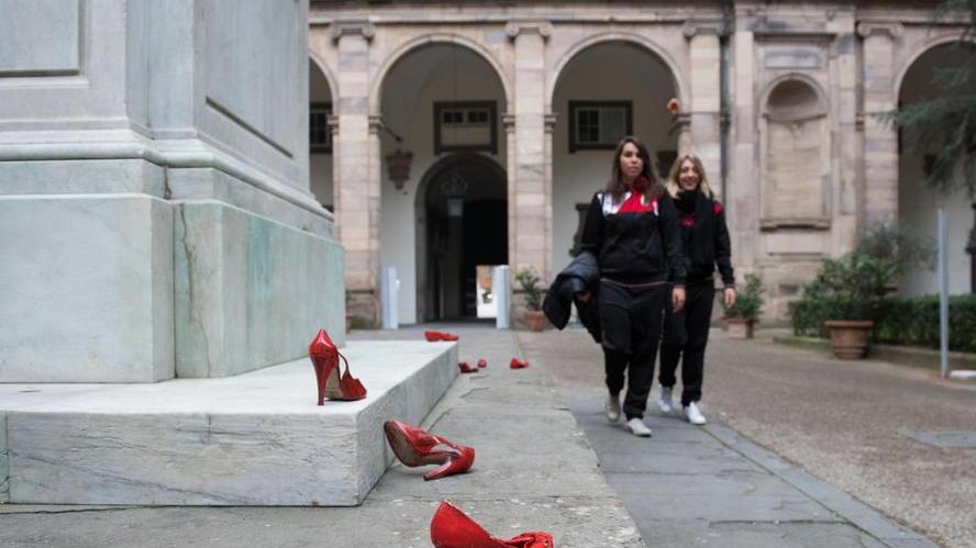 Centinaia in corteo fra racconti e numeri choc