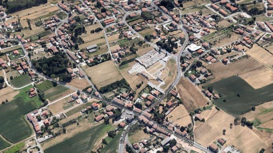 Via i due capannoni Arrivano le villette