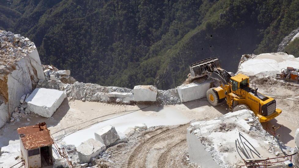 Sciopero del marmo, no della Cisl: «Sbagliato e controproducente» 