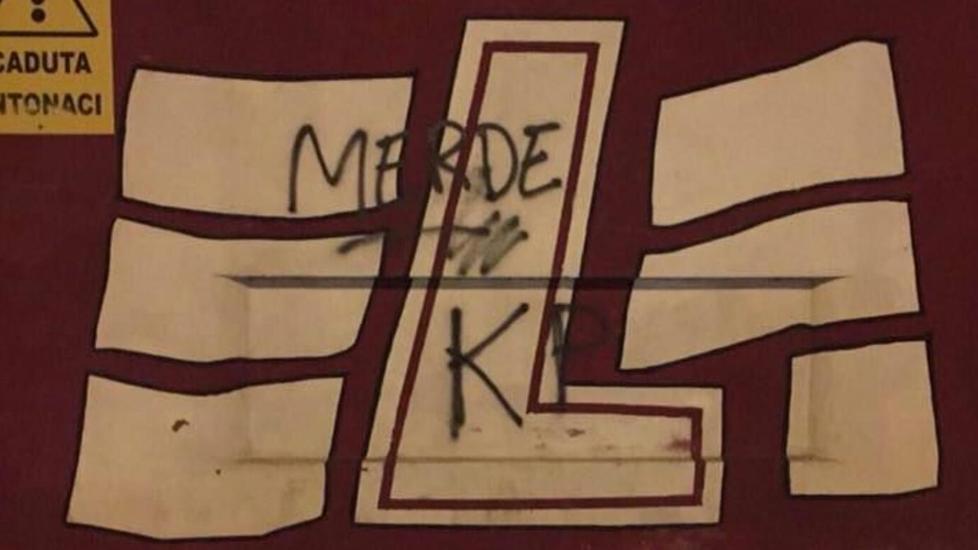 Scritte offensive dei pisani al Picchi