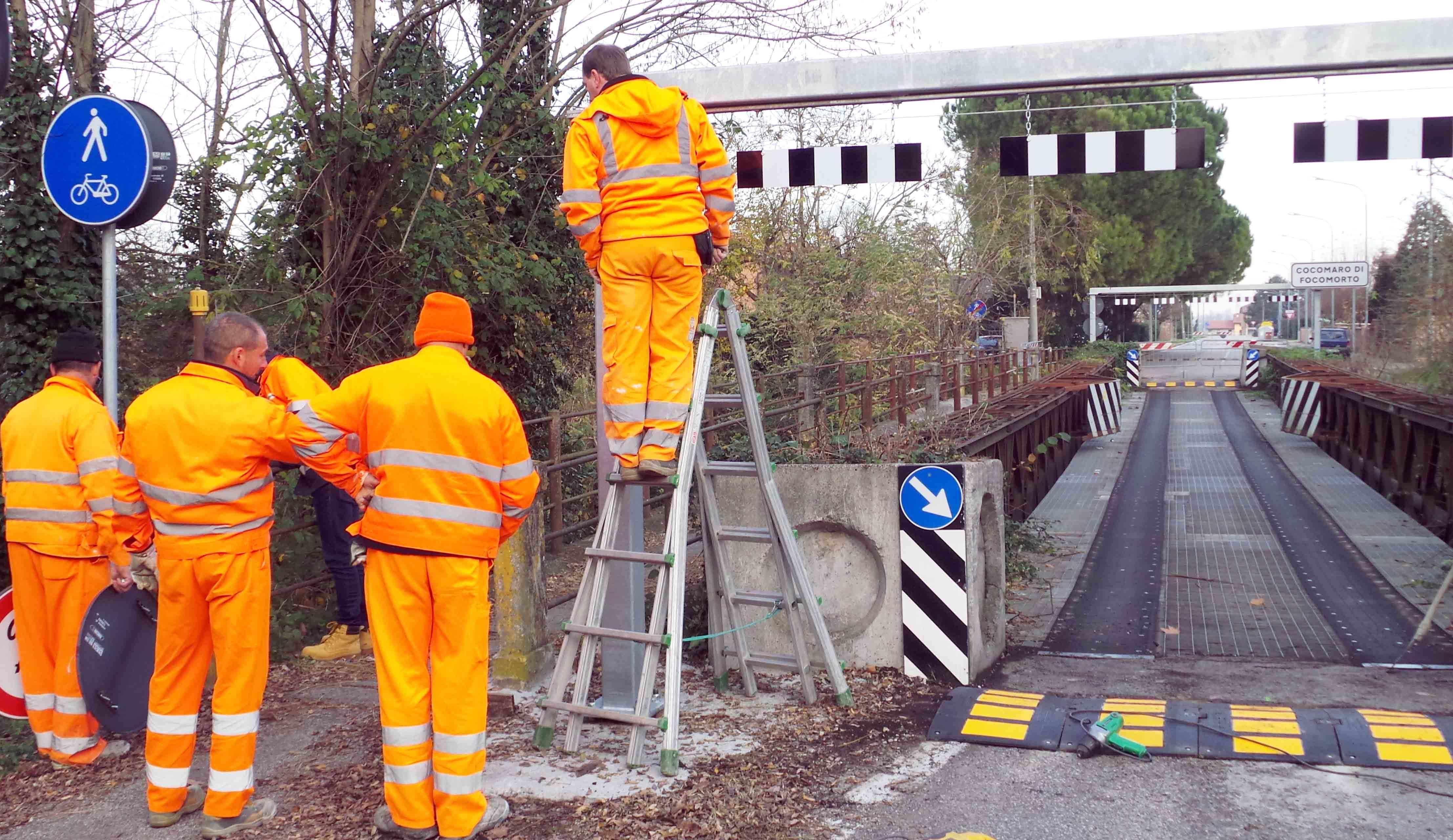 «Troppo traffico per l'ospedale, ulteriori verifiche sul ponte bailey»