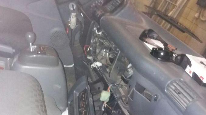Gualtieri, rubano 300 chili di rame e un furgone pick-up
