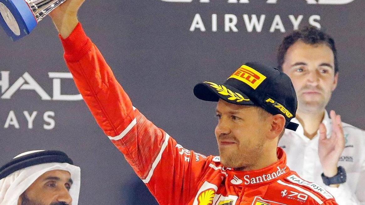 Il gran finale è nel segno della Mercedes
