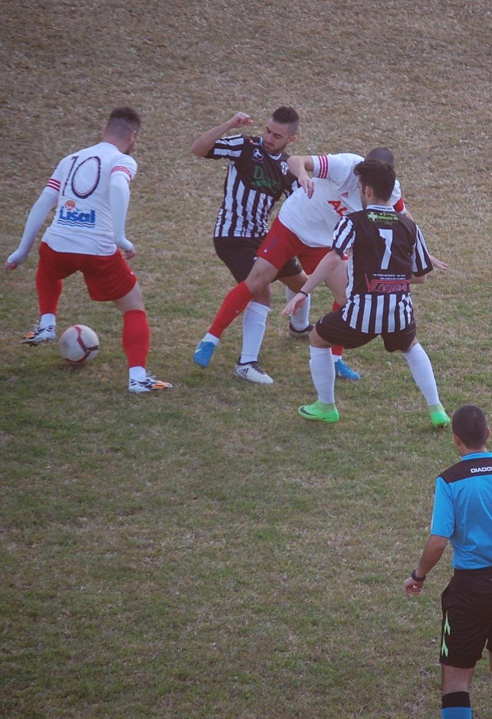 L’Ossese conquista Castelsardo e resta al comando 
