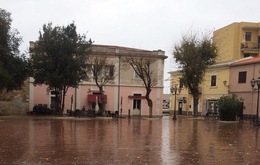 Il bar Il falò in piazza Garibaldi dove lavorava Michela