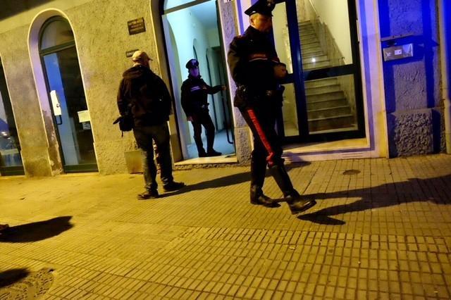 Carabinieri sul luogo dell'aggressione (foto Rosas)