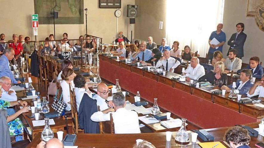 Blues senza certezze tensione in Comune