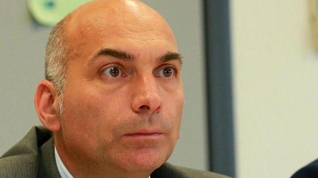 Un furto in Comune si trasforma in un caso politico