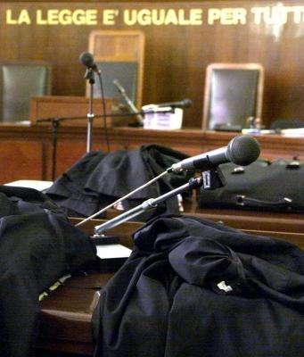 Perse il figlio per le botte del compagno