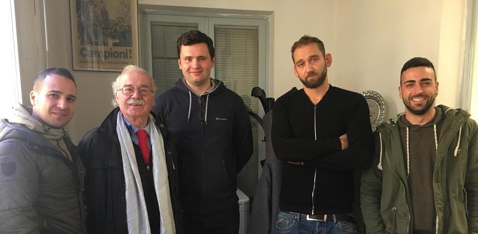 Lavoratore licenziato e i colleghi scioperano 