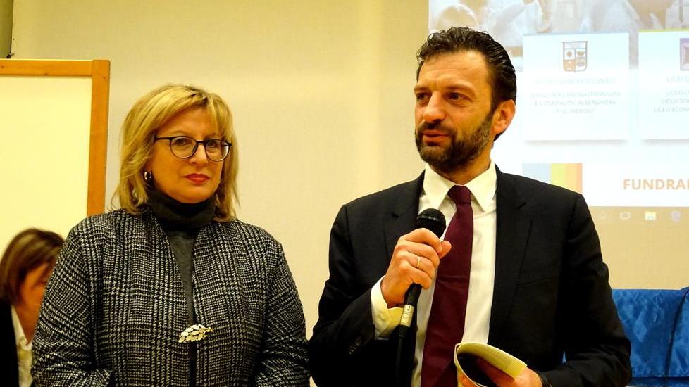 Il sottosegretario: «L’Isi di Barga esempio da seguire»