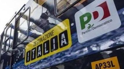 Muore a 43 anni travolta dal treno del Pd
