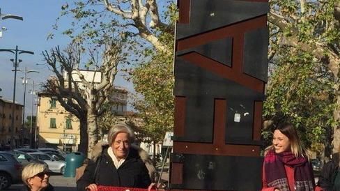 «Aiuto, pesta la mamma»