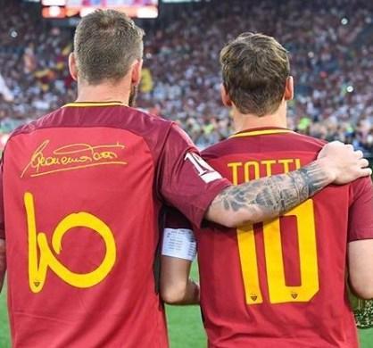 Per De Rossi attesi due turni di stop Totti lo difende: «Tutti possono sbagliare»
