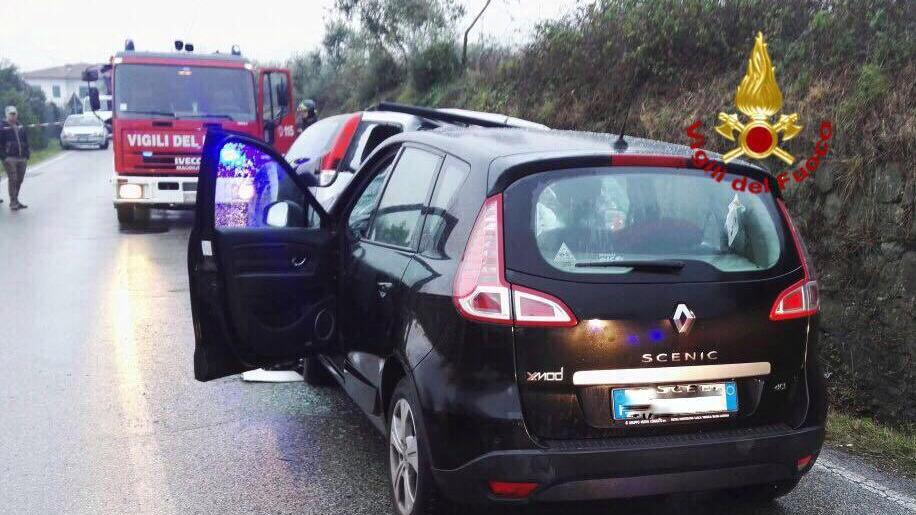 Le due auto coinvolte nell'incidente sulla via Montalese, a Chiesina