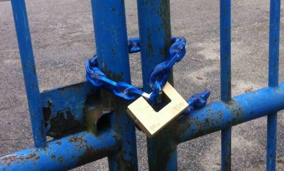 “Sigillati” i campi sportivi della Fontina
