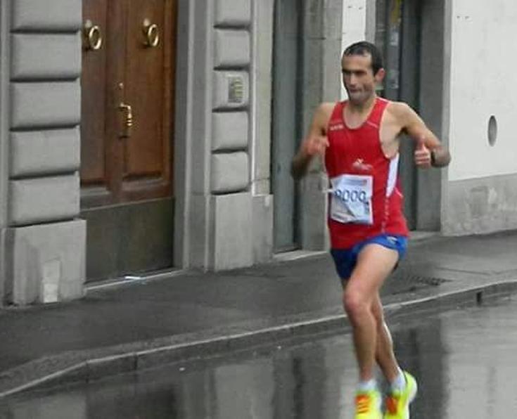 Boscarini superstar alla Maratona Record sotto la pioggia 