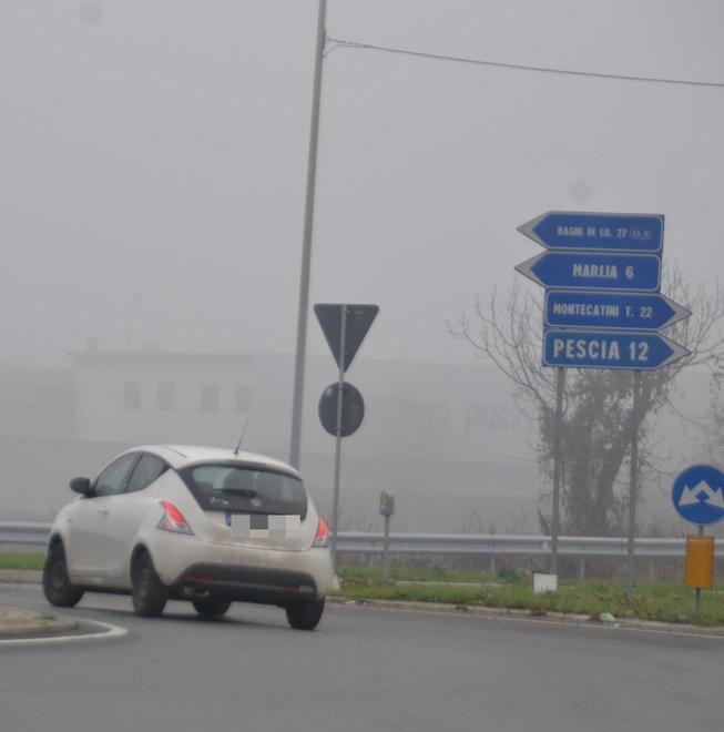 Aria malsana, stop alle auto inquinanti 