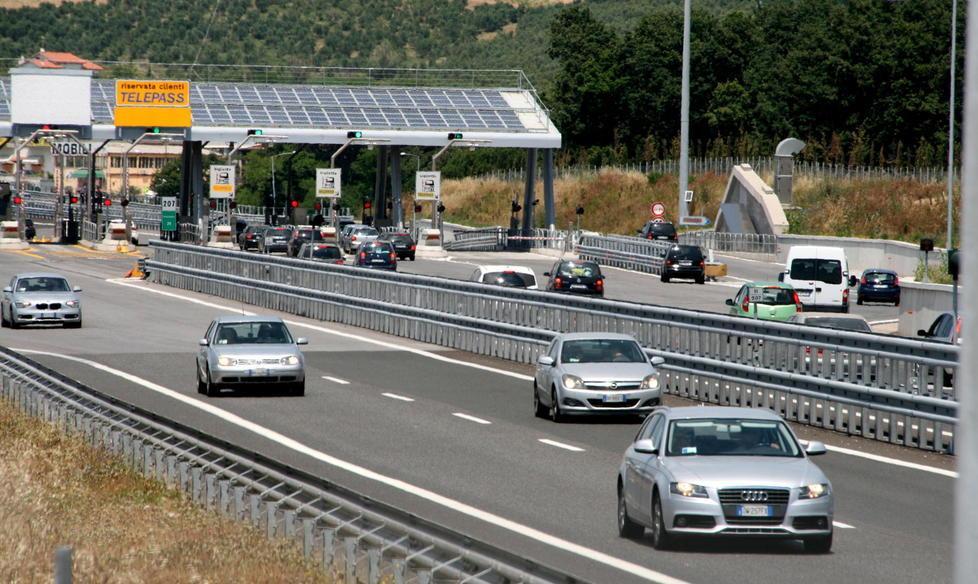 «Stop al pedaggio al casello di Rosignano»