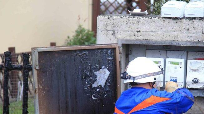 Un altro incendio doloso