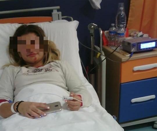 La bambina al pronto soccorso dopo l'investimento in via Genova