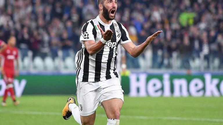 Il Pipita tenta il grande rientro domani sera per Napoli-Juventus