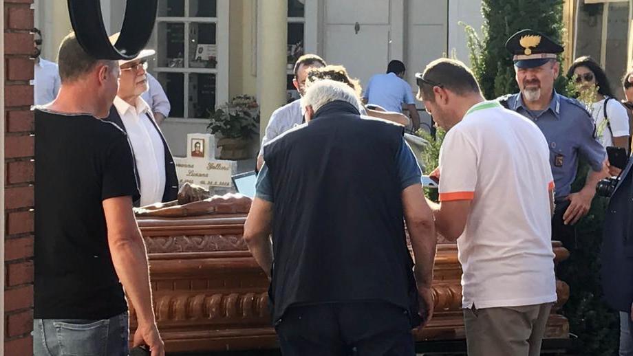 «Denis è stato ucciso, la verità è scritta»