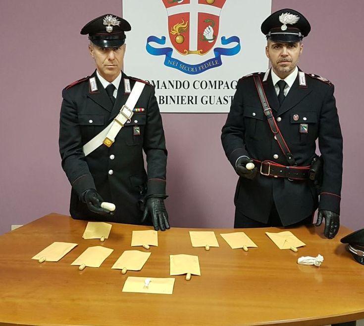 Portano eroina al detenuto I corrieri restano dentro 