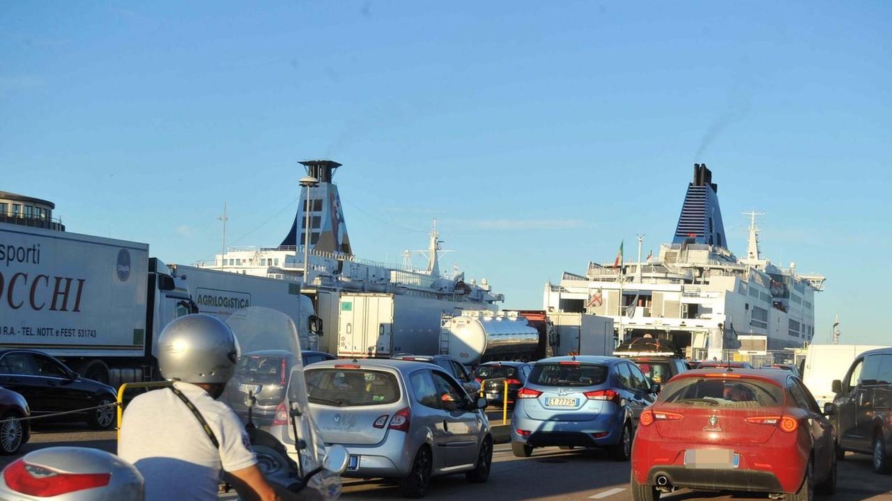 Via libera al bilancio 2018 risorse per gli scali minori