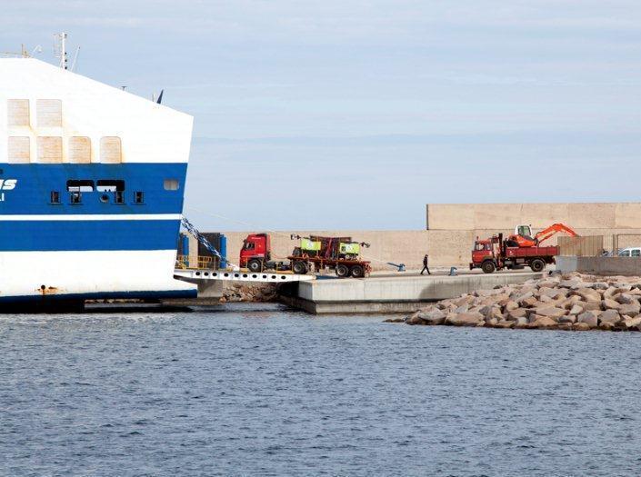 Porto al buio, potrebbe saltare l’attracco 