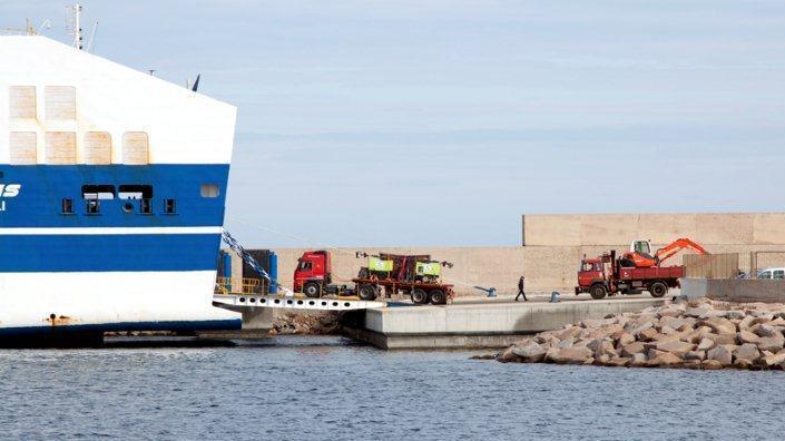 Porto al buio, potrebbe saltare l’attracco