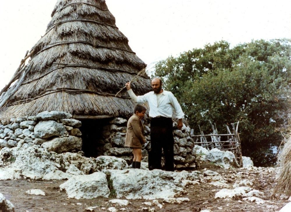 Una scena del film "Padre padrone" dei fratelli Taviani