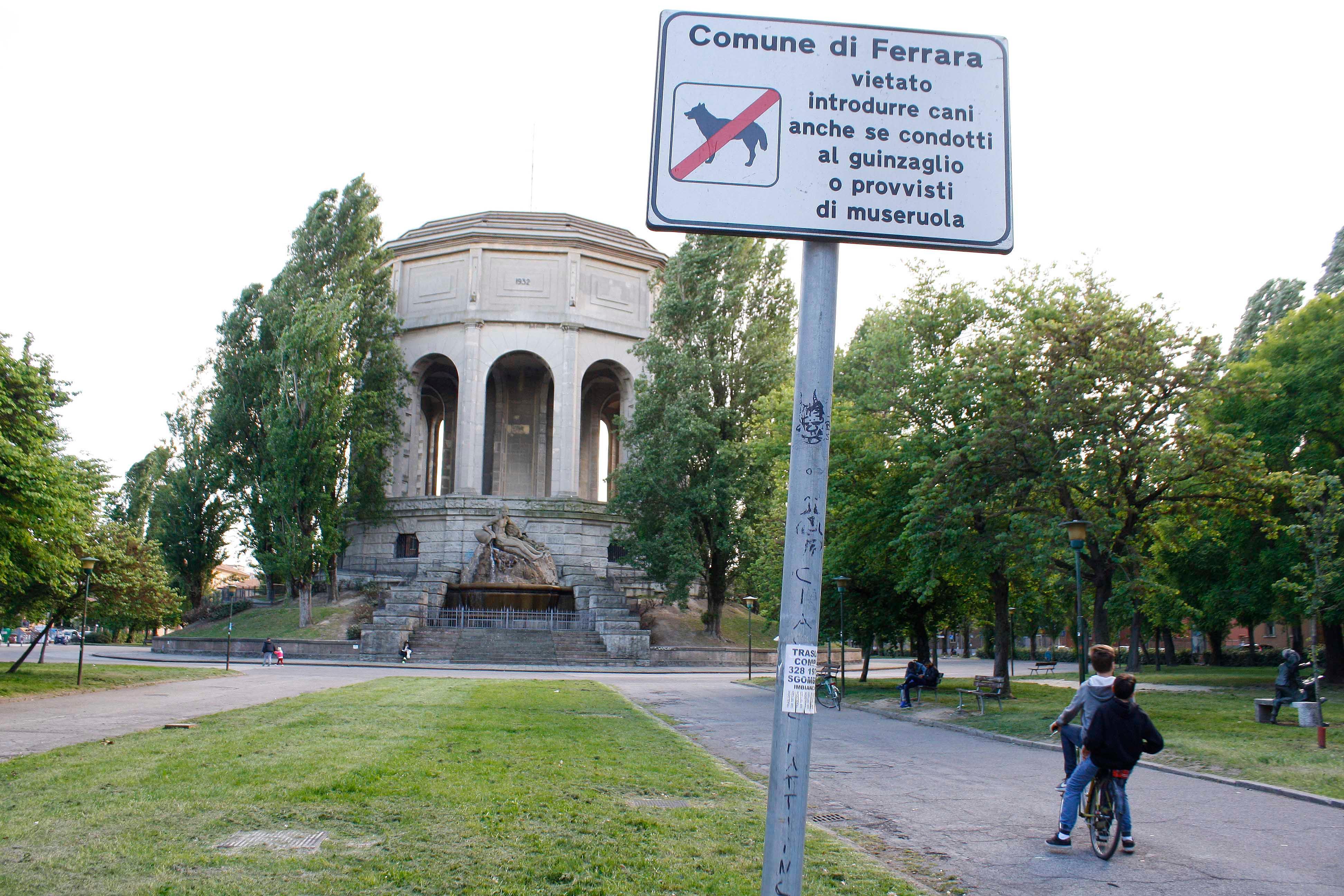 «Aggredita e derubata in piazza XXIV Maggio»