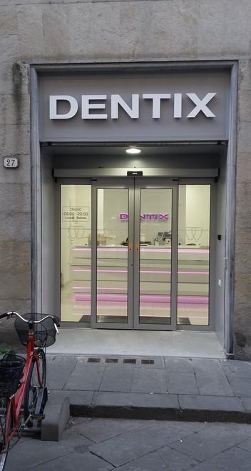 Martedì apre la clinica “Dentix” in via Beccheria 