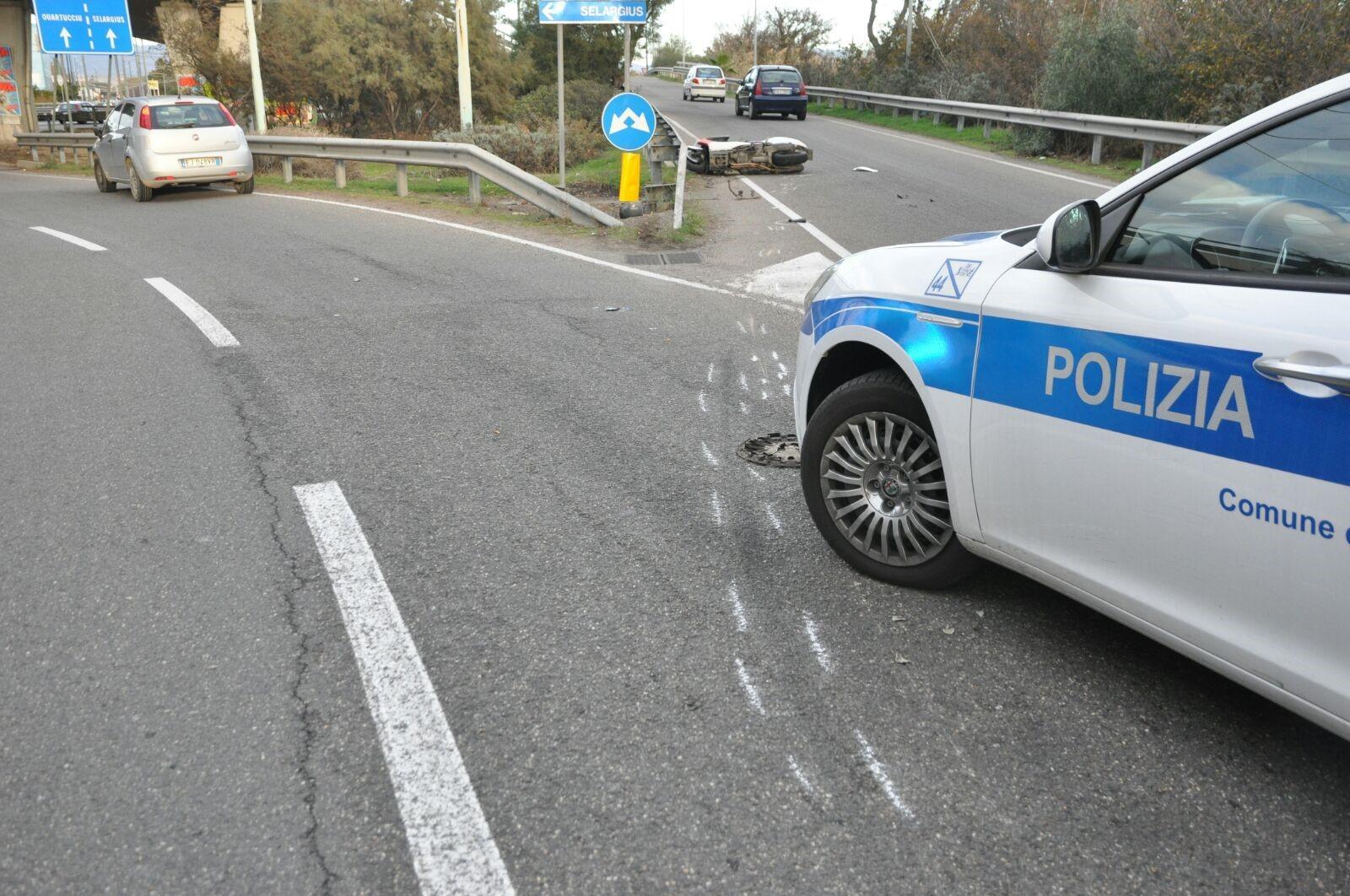 L'incidente in viale Marconi (foto Mario Rosas)