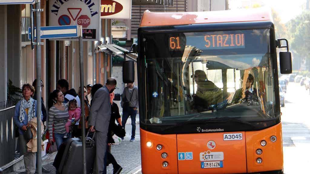 Un autobus