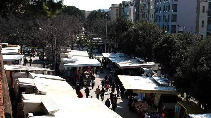 Mercatini ridotti, ambulanti in rivolta