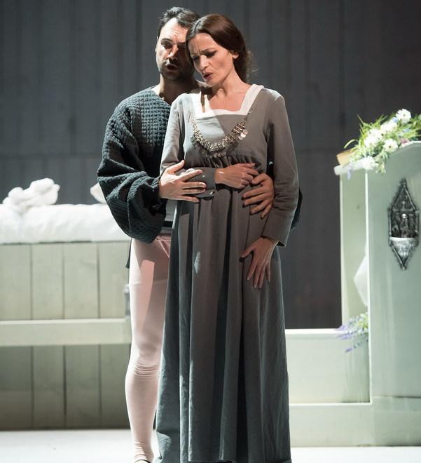 Stagione lirica Faust di Gounod Invito a teatro e poi il debutto