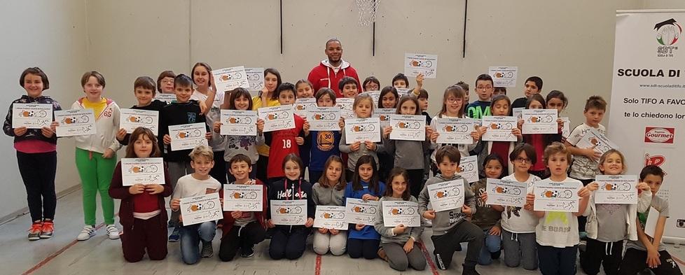 Scuola di Tifo alle elementari di Canali 