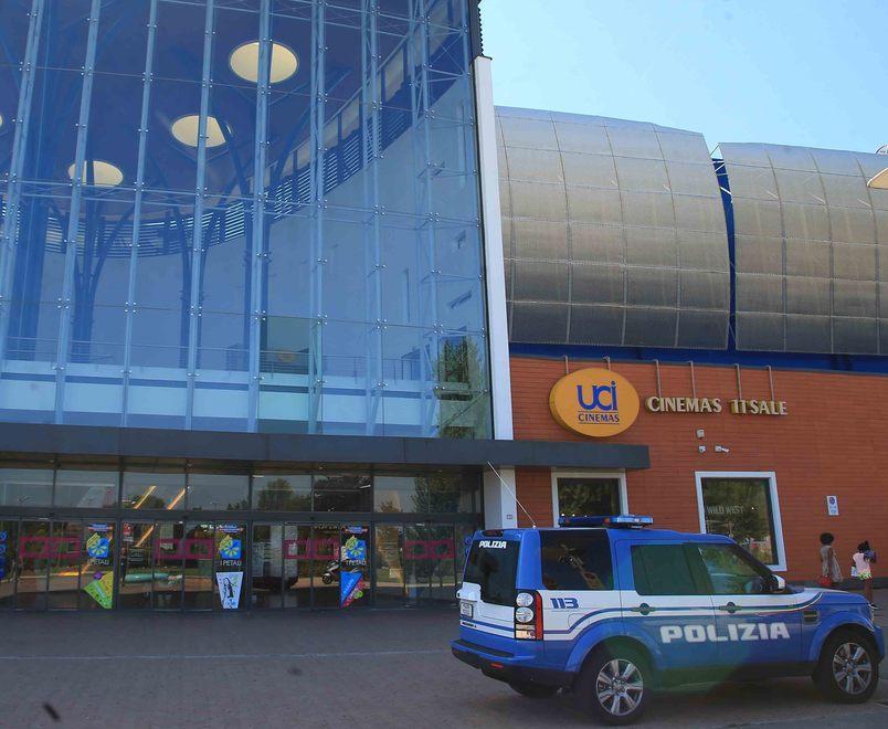 Reggio Emilia, dopo il furto la rissa davanti a I Petali 