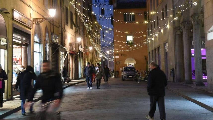 Via Fillungo e San Michele illuminate dagli sponsor